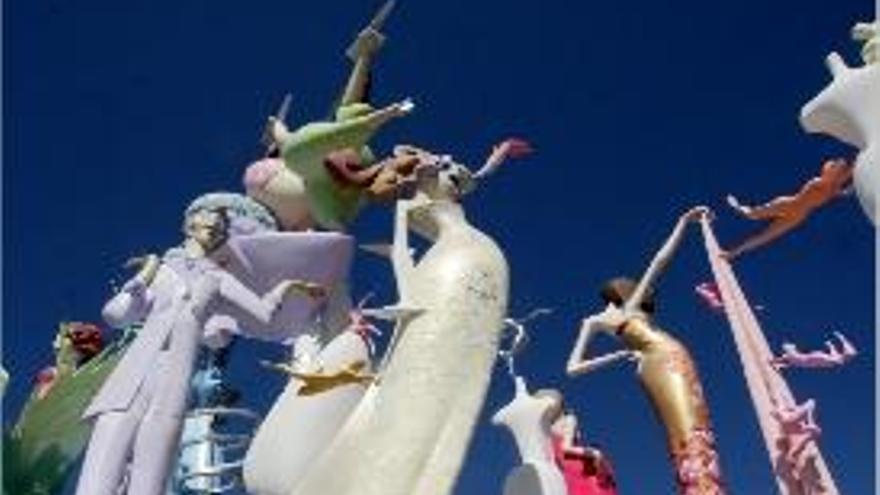 Monumento de Nou Campanar de las Fallas 2009.