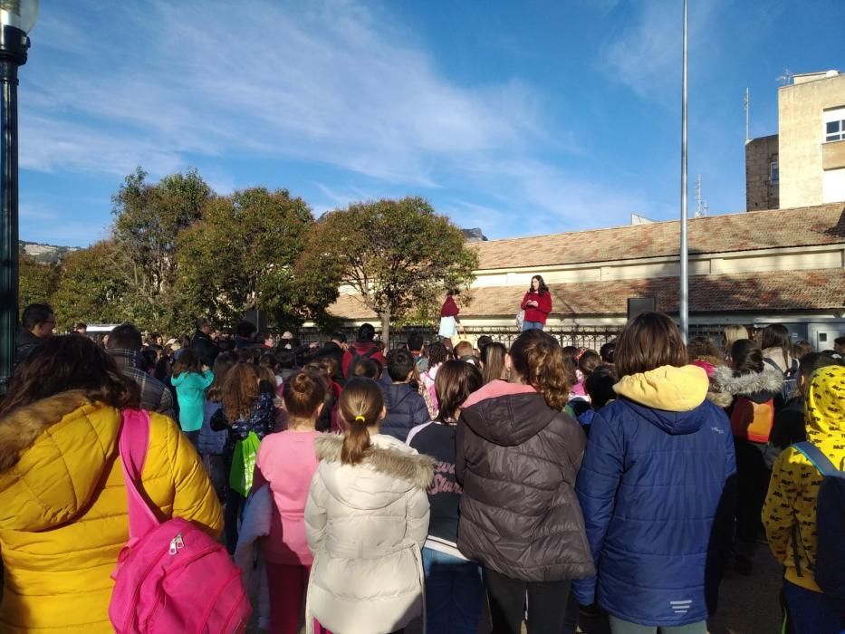 Celebración del Día de la Paz en Alcoy.