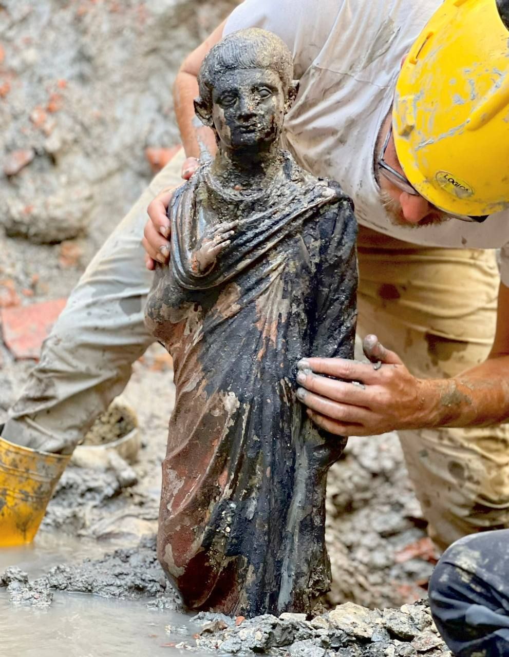 Una de las estatuas halladas en Italia.