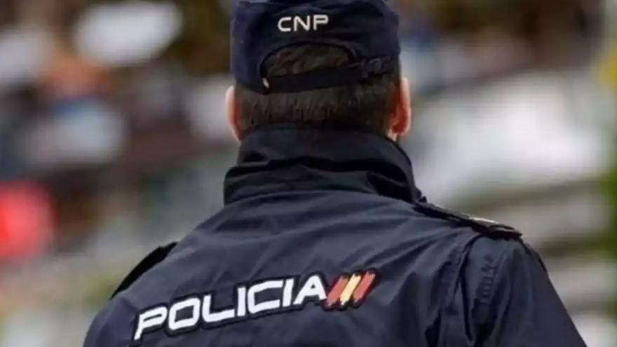 Cuatro hombres se hacen pasar por policías en el sur de Gran Canaria