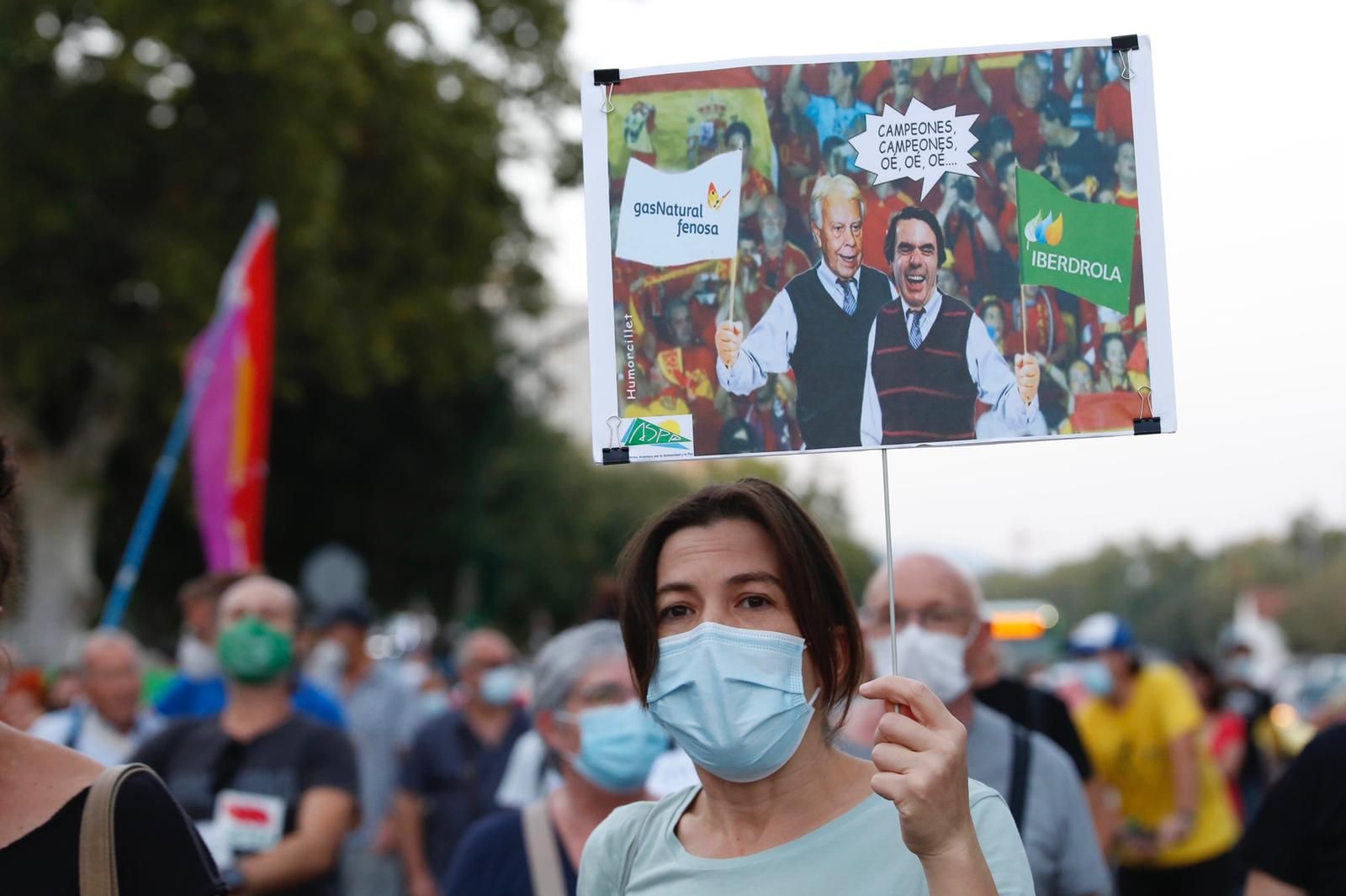 Manifestación contra el abuso de las eléctricas.