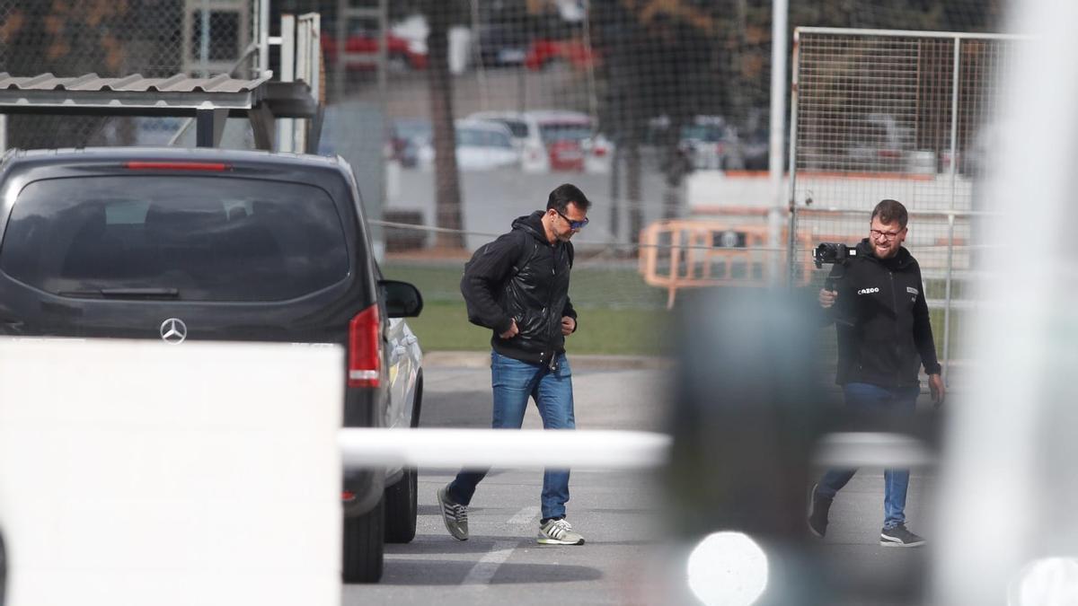 Marchena en su llegada a la ciudad deportiva de Paterna