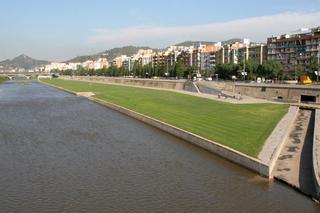 Cerrado el Parc Fluvial del Besòs por temor a una crecida del río