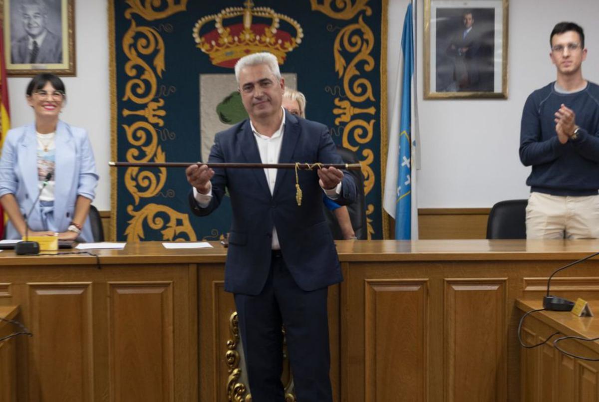 Manuel Taboada alzó por séptima vez el bastón en O Pino / concello