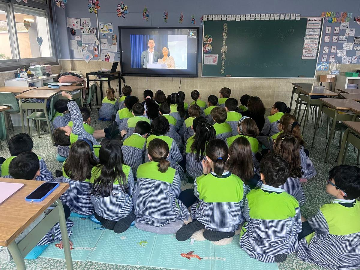 Alumnos de toda España visionando la gala