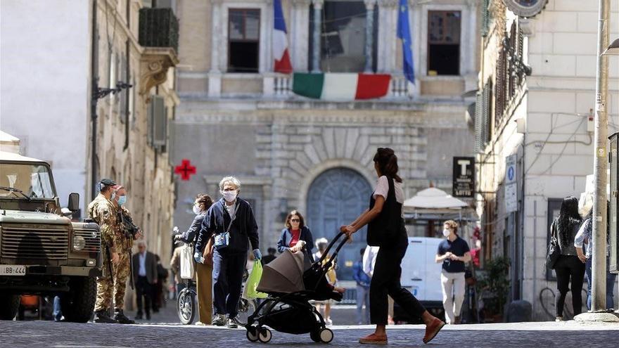 Italia registra 467 muertos con covid-19 y aumentan las hospitalizaciones