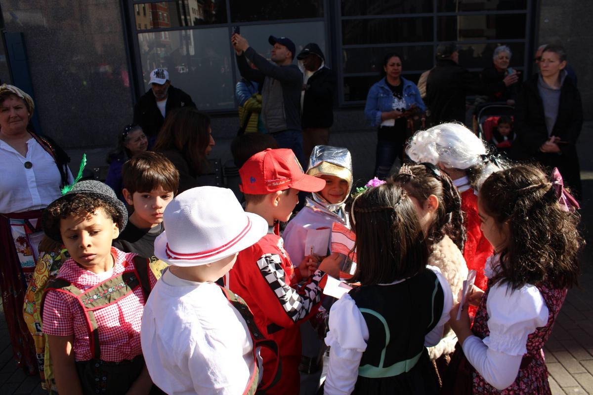 Las fiestas de carnaval de los colegios Liceo Mierense, Vega de Guceo, Beata Imelda-Santo Tomás y Gervasio Ramos.