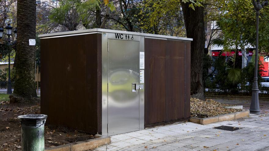 A punto el nuevo baño del Paseo de Cánovas de Cáceres