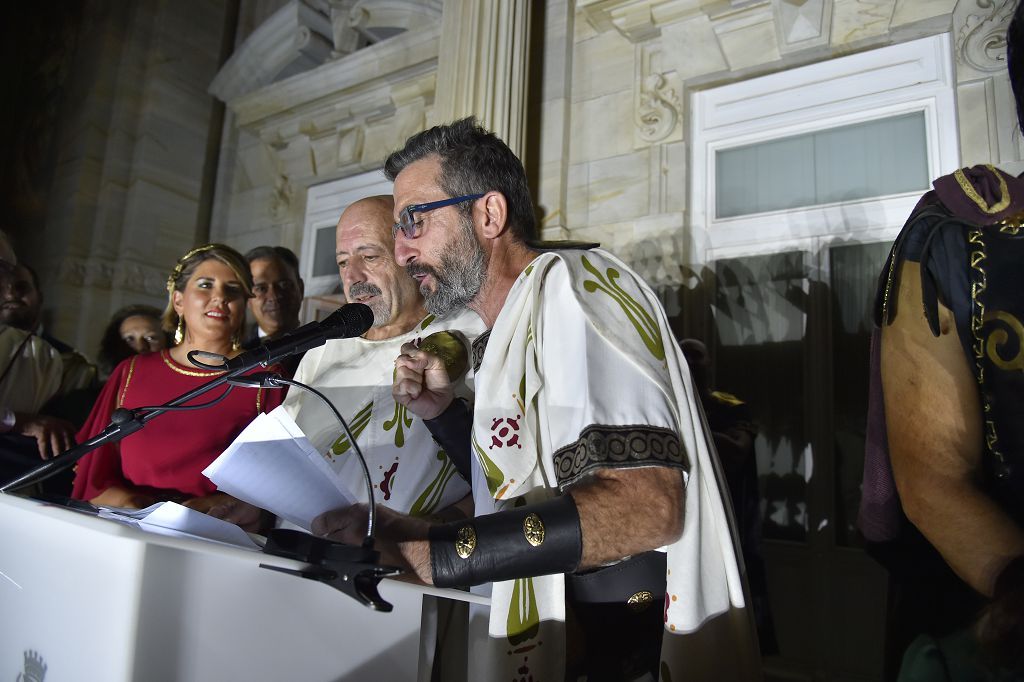 Encendido de fuego sagrado, pregón y apertura de campamento de Carthagineses y Romanos