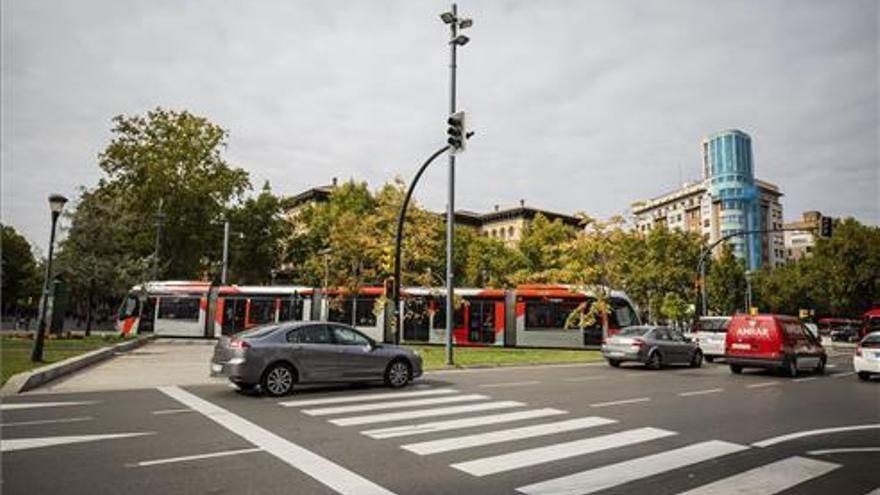 Los cambios en los semáforos de la plaza Paraíso elevan un 6% la velocidad comercial del bus