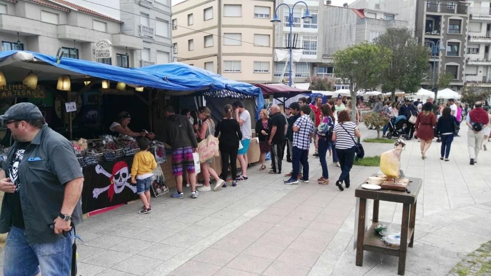 Bucaneros, corsarios y filibusteros toman las calles de San Vicente en la quinta edición del Desembarco Pirata.