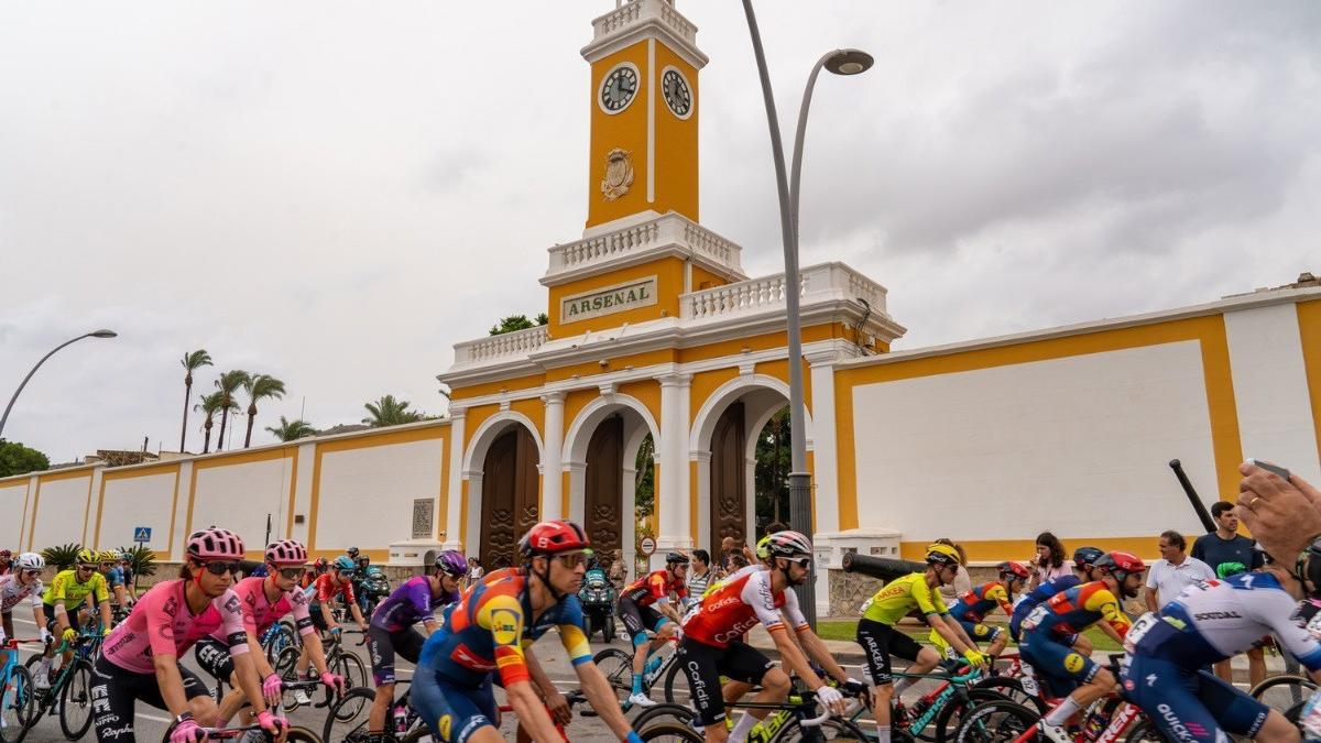 La novena etapa de La Vuelta Ciclista a España ha partido de Cartagena