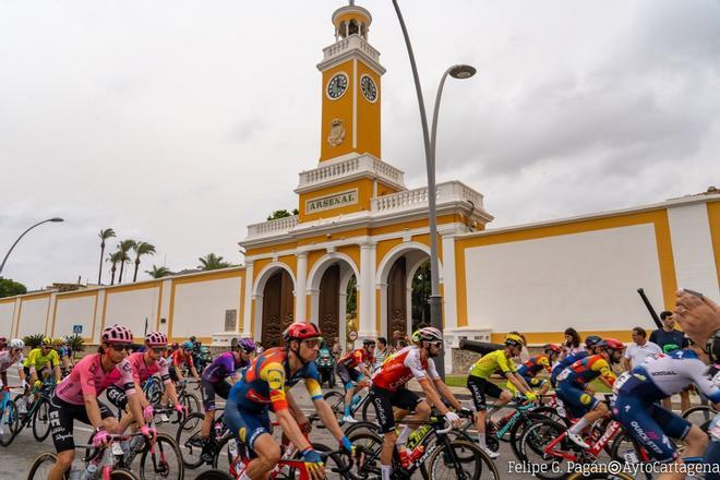 La novena etapa de La Vuelta Ciclista a España ha partido de Cartagena