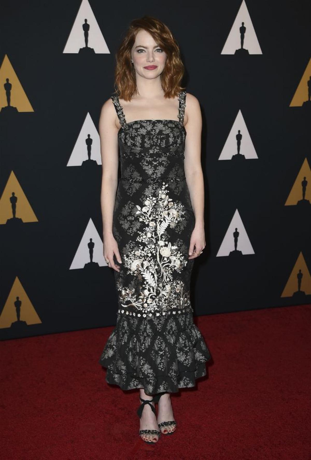 Emma Stone en la alfombra roja de los Premios Gobernadores 2016