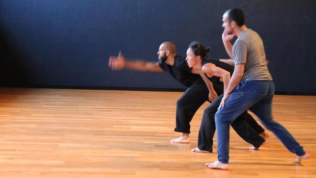 Un moment de l'assaig del muntatge 'Dispositivo Labranza' que es podrà veure al Sismògraf d'Olot