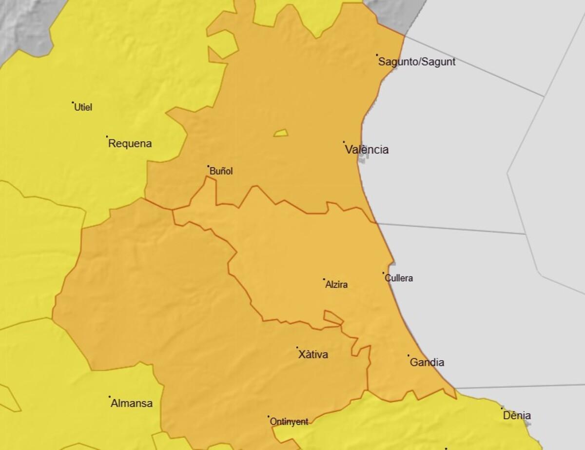 Casi toda la provincia de Valencia estará hoy martes en aviso naranja por viento de poniente.