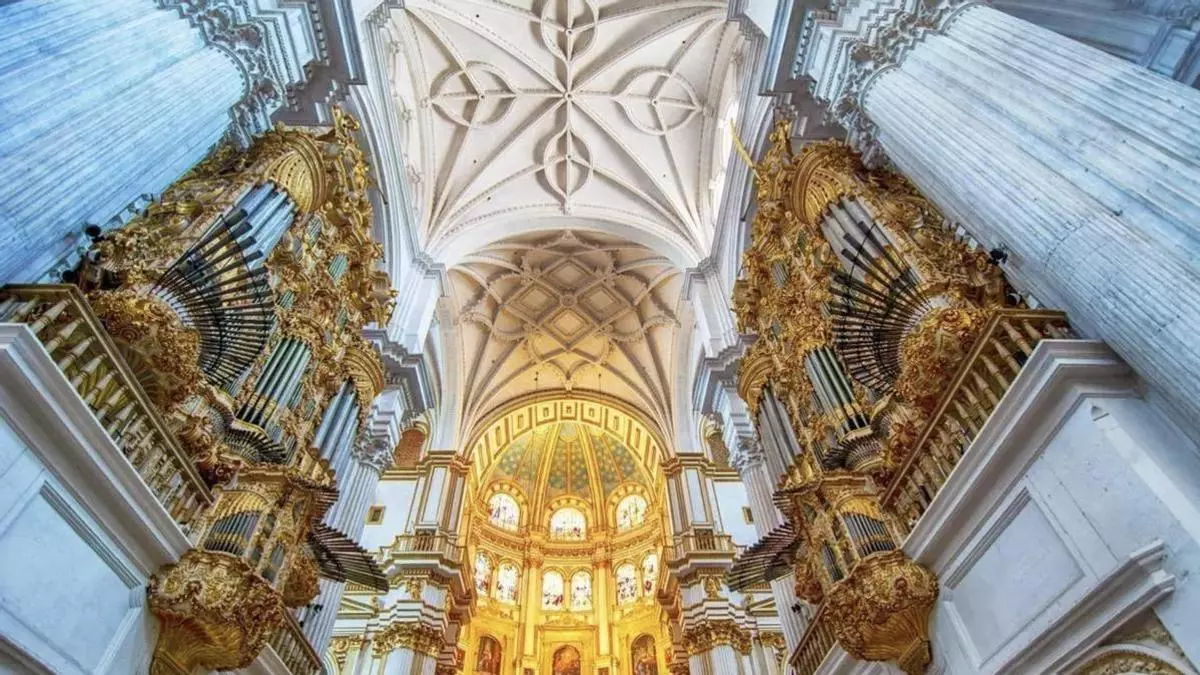 10 desconocidas catedrales de España que superan en belleza a las grandes capitales