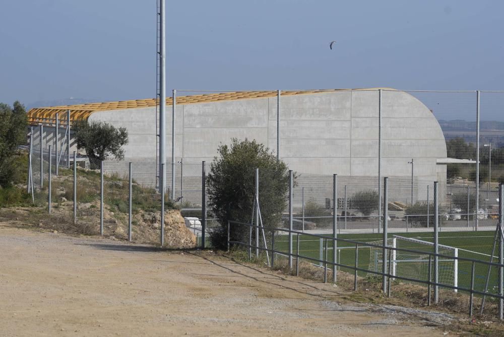 Obres de construcció del nou pavelló de Torroella