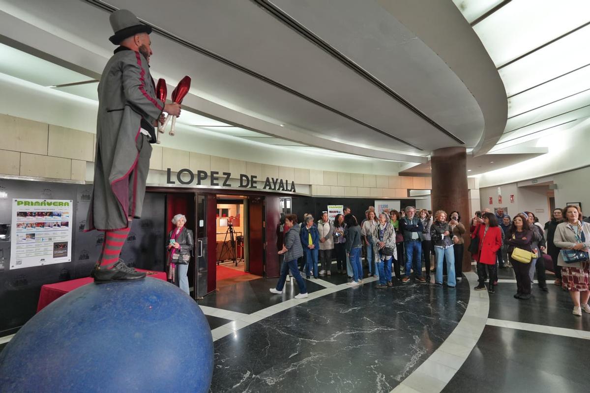 Actuaciones durante la visita guiada