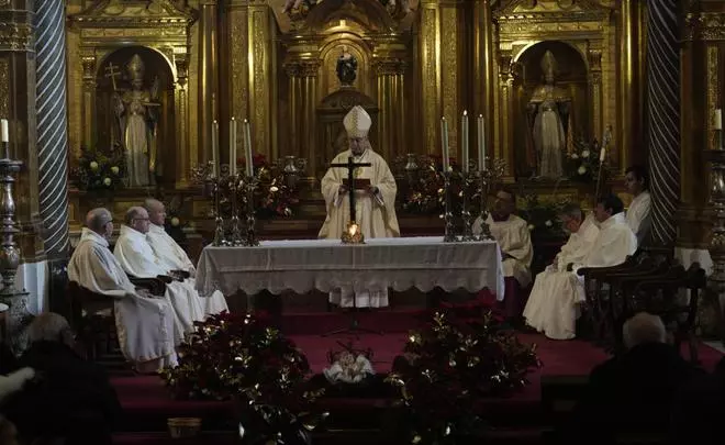 El obispo  de Zamora remarca que el niño Jesús "revoluciona nuestras lógicas"
