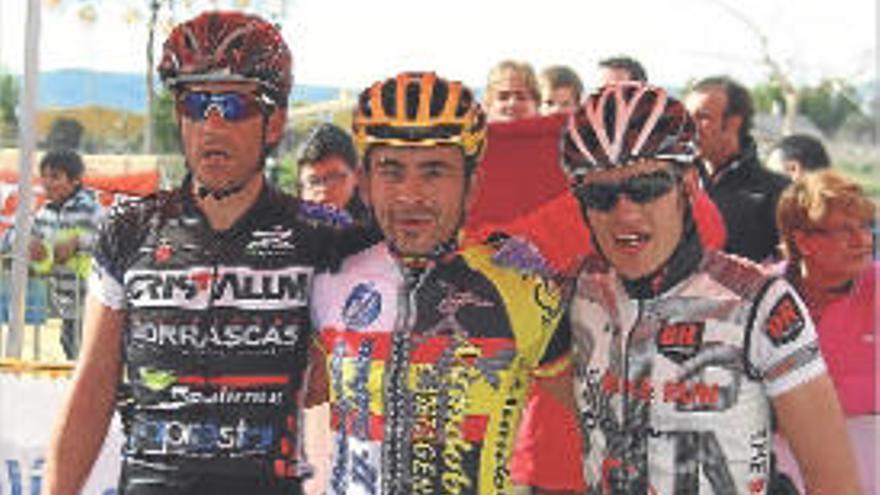 Ismael Sánchez abre el año de mountain bike con un triunfo en Jumilla
