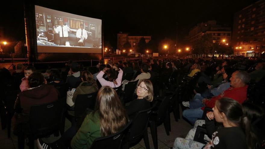 Cine al aire libre en Oviedo.