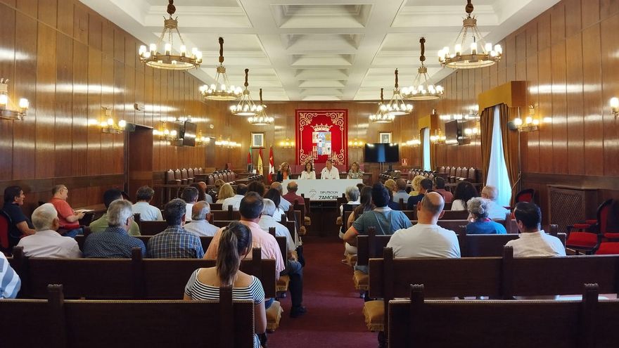 Reunión con los alcaldes de los ayuntamientos afectados.