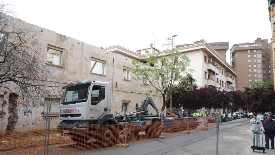 Galería | Derrumbe del inmueble de la calle Maluquer de Cáceres