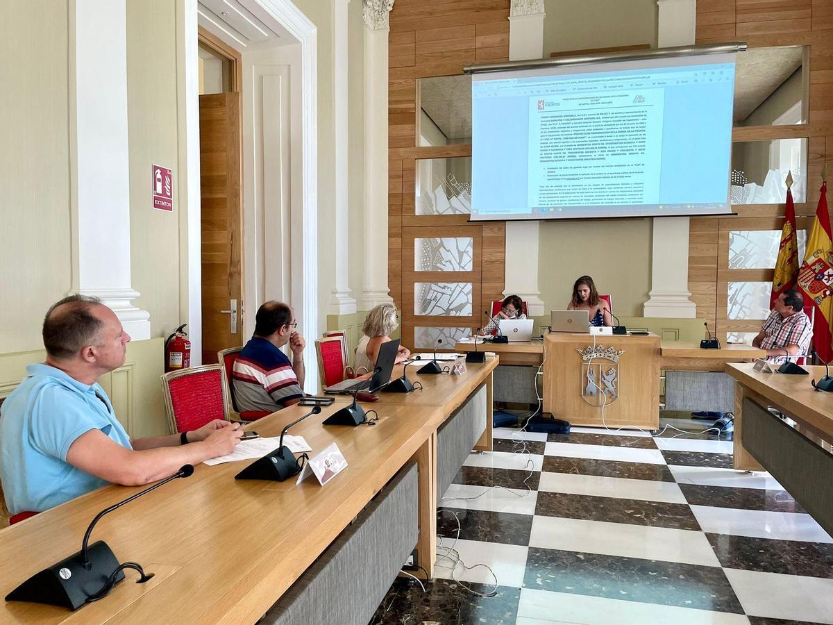 Imagen de la mesa de contratación de esta mañana.