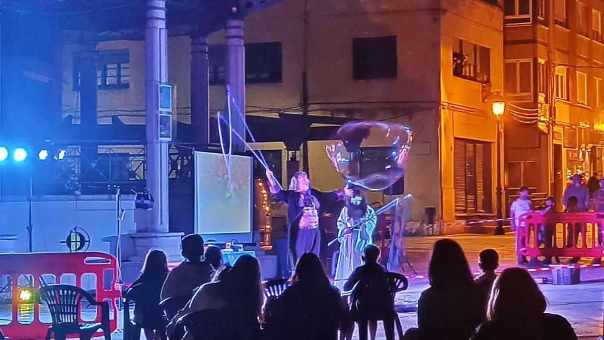 El espectáculo de la plaza del Campo de Moreda. | C. N.