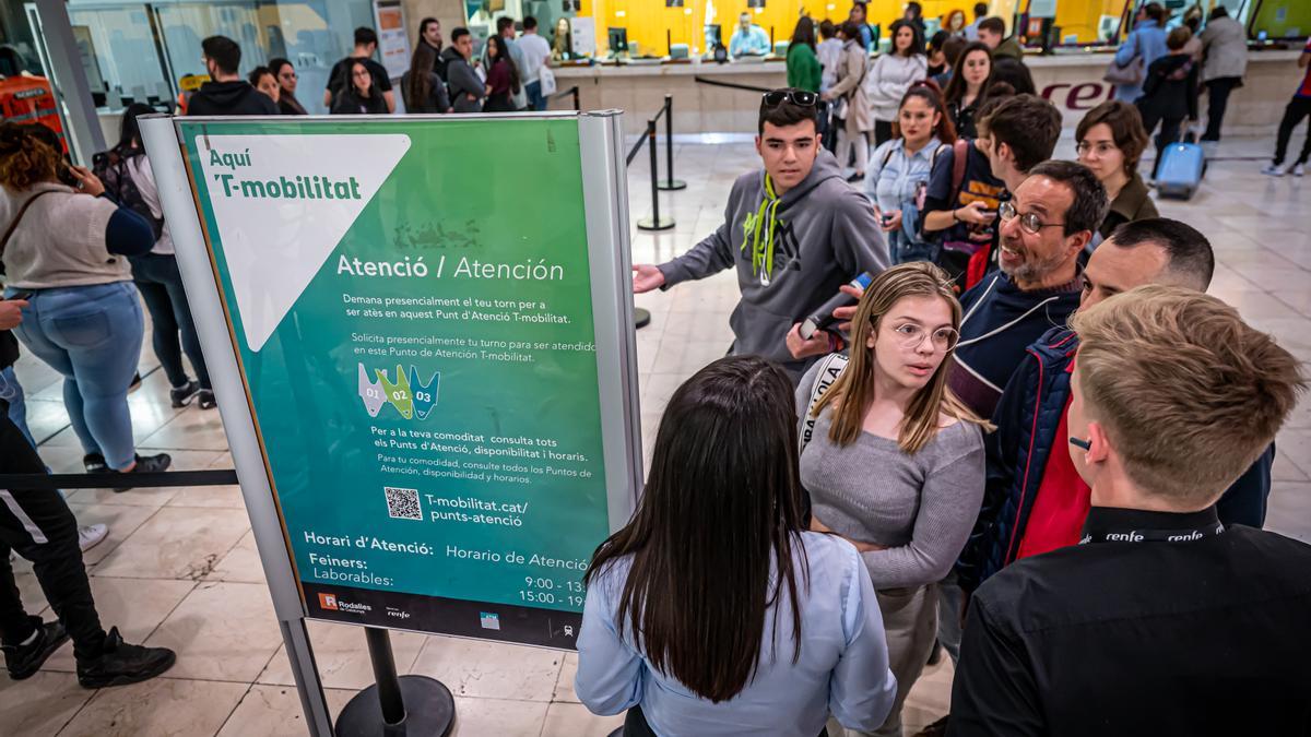 Punto atención RENFE estación de Sants