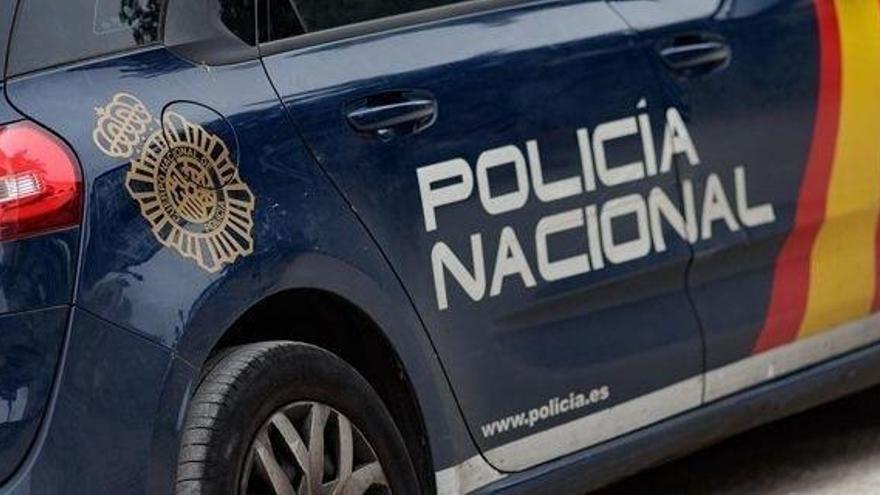 Condenado por fingir ser policía secreta para robar en Castelló