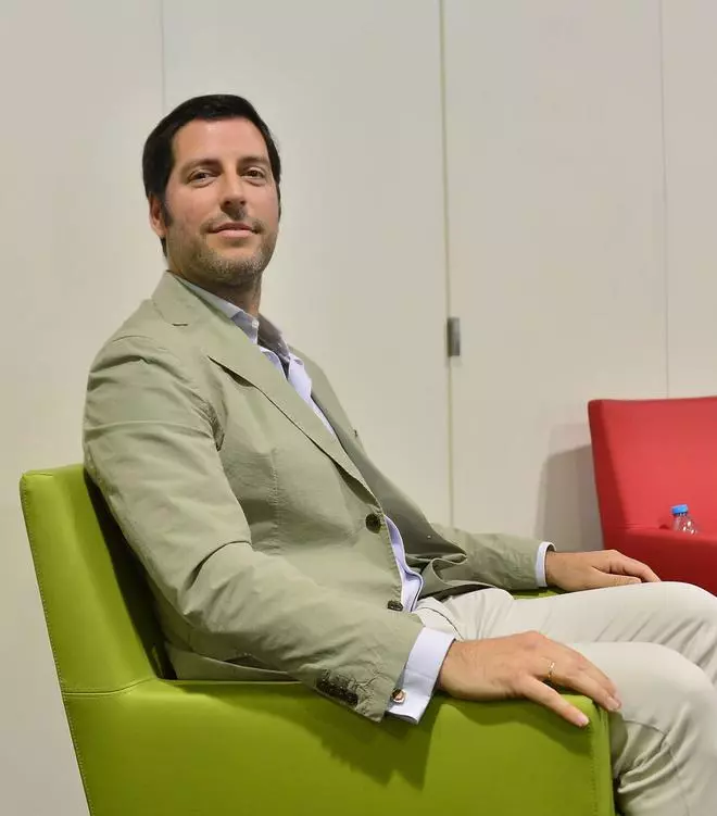 Ignacio Civeira, psiquiatra: «Hay adictos a las tecnologías que dejan de ser niños y carecen de curiosidad»