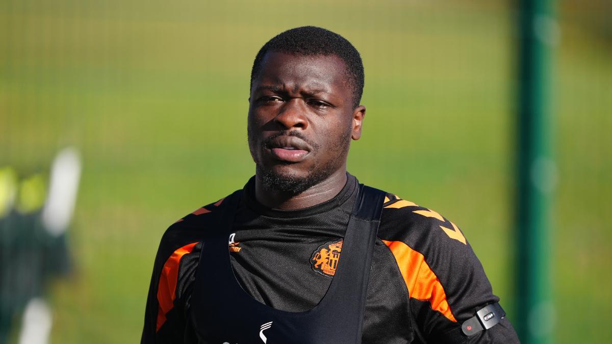 Brian Brobbey, durante un entrenamiento con los Países Bajos