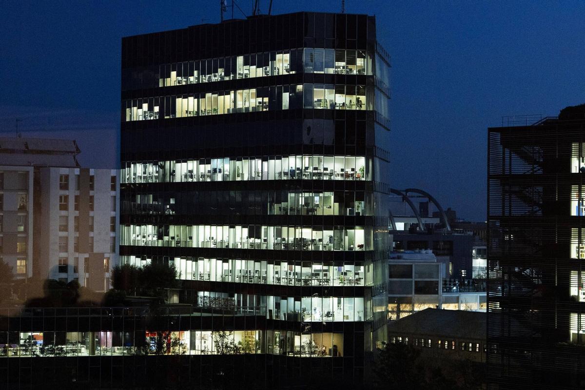 Edificio de oficinas en el 22@ 22 arroba de Poblenou