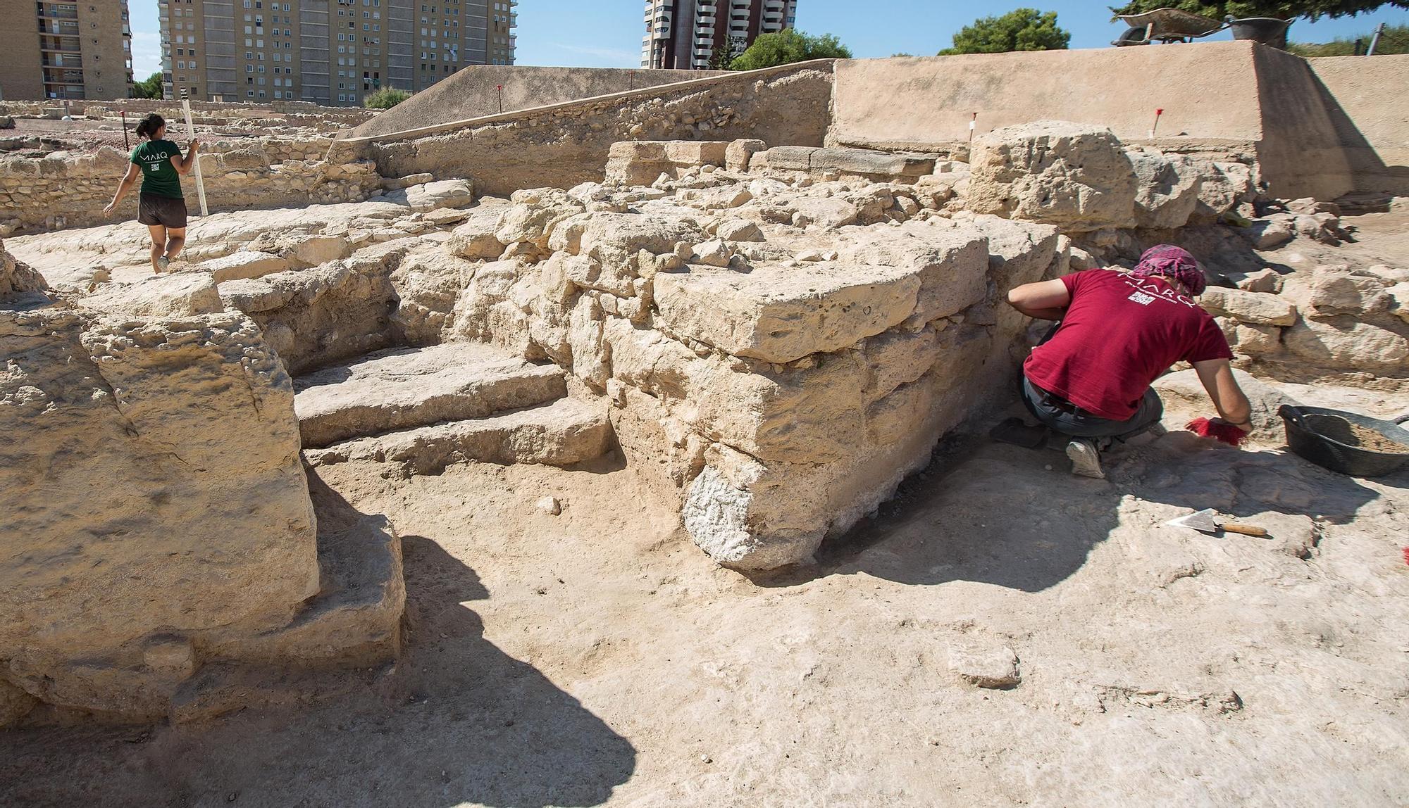 La puerta secreta de Lucentum