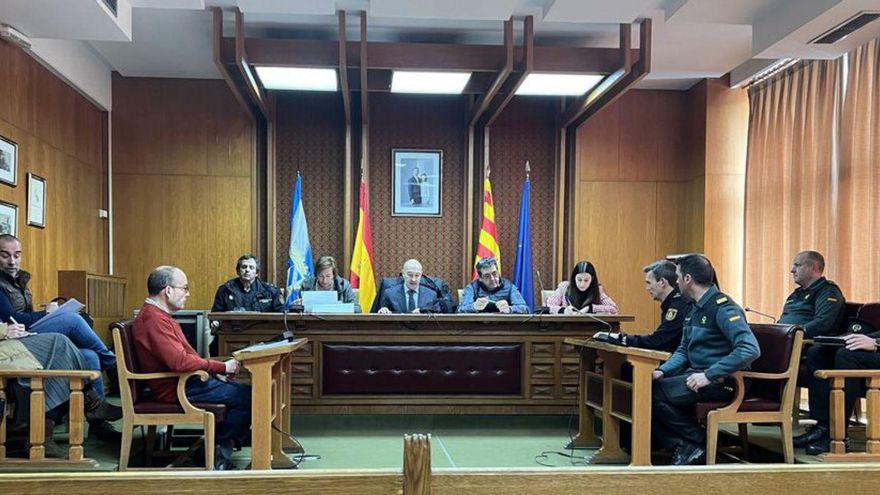 La sesión se desarrolló en el salón de plenos del ayuntamiento. | SERVICIO ESPECIAL