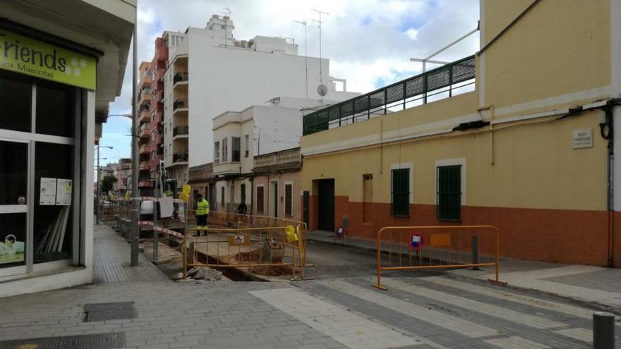 Obras de renovaciÃ³n de Emaya en un barrio de Palma.