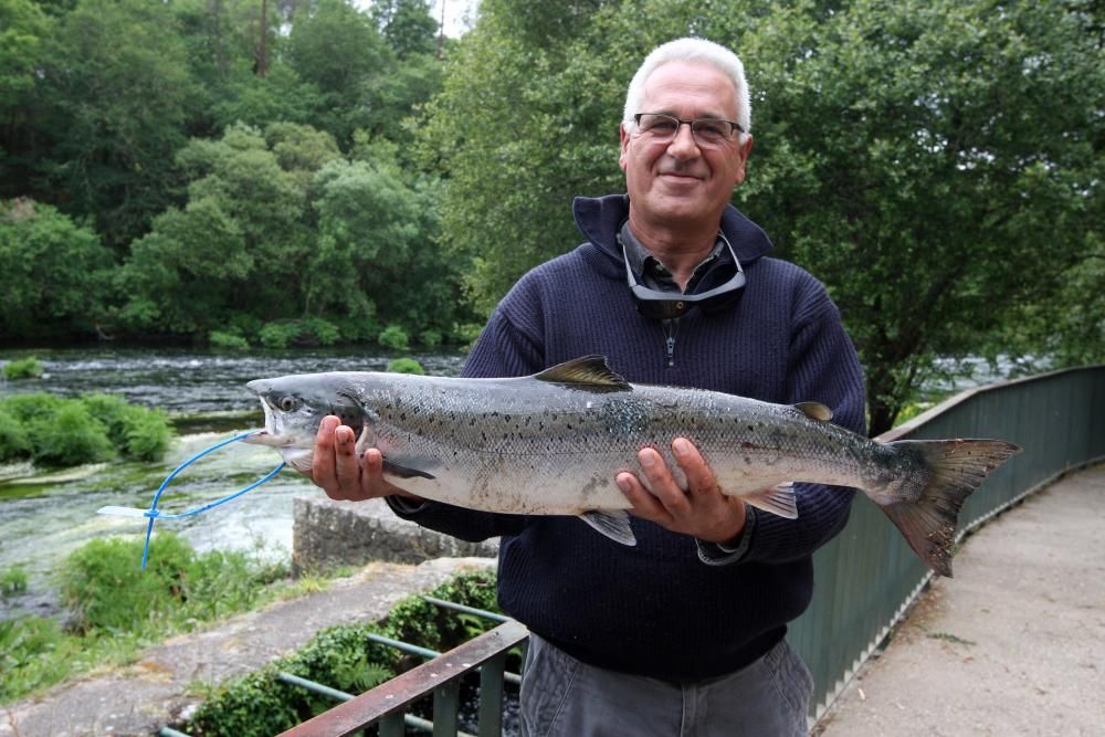 Primer día de la temporada de pesca del salmón