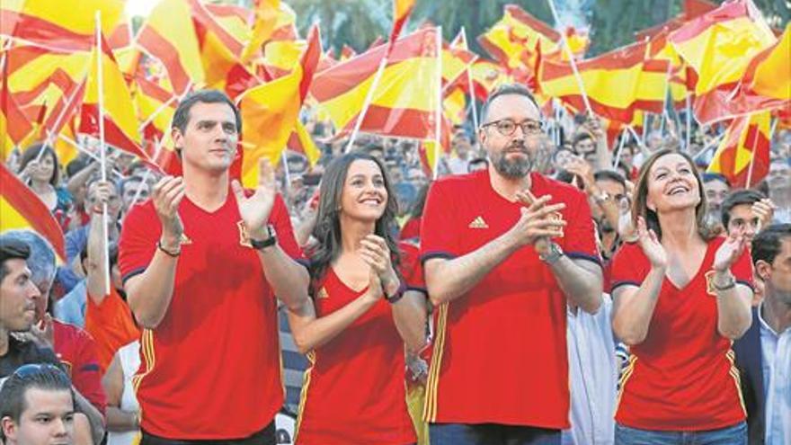 Ciudadanos sigue a &#039;La Roja&#039; en la calle en Barcelona