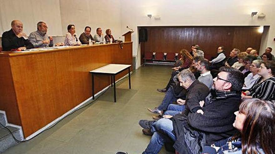 L&#039;acte va tenir lloc a la sala comuna d&#039;UGT i CCOO.