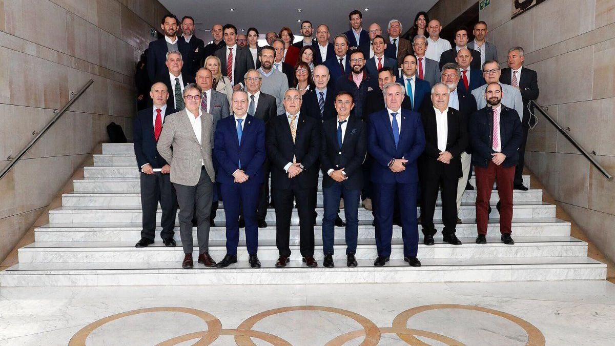 Reunión de presidentes de federaciones deportivas en el Comité Olímpico Español.