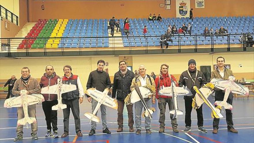 El regional INDOOR de aeromodelismo, en Puebla de la Calzada, un éxito