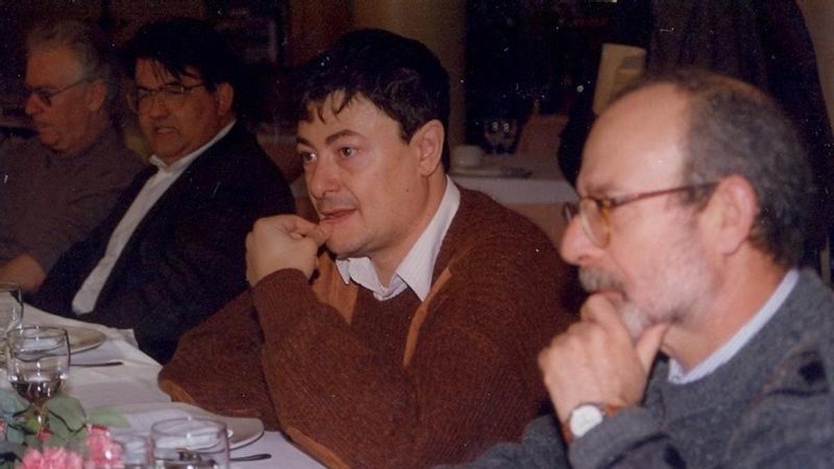 Toni Ferrer (dreta) i Enric Sòria durant la celebració del número 200 de Saó en 1996