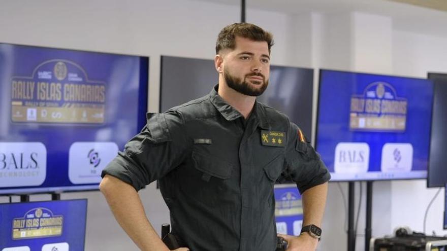 Teniente Carlos Galiano, de la USECIC, sobre el dispositivo de seguridad del Rally Islas Canarias: "Un operativo diario de 190 efectivos velará diariamente por la seguridad de la prueba"