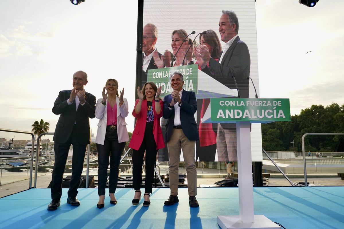 Elías Bendodo, Patricia Navarro, Carolina España y Francisco de la Torre, intervienen en el acto de inicio de la campaña electoral.
