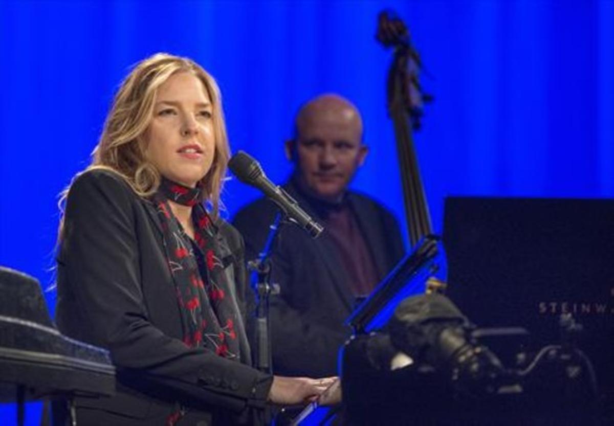 Diana Krall, durant el concert que va oferir a l’Auditori del Fòrum.