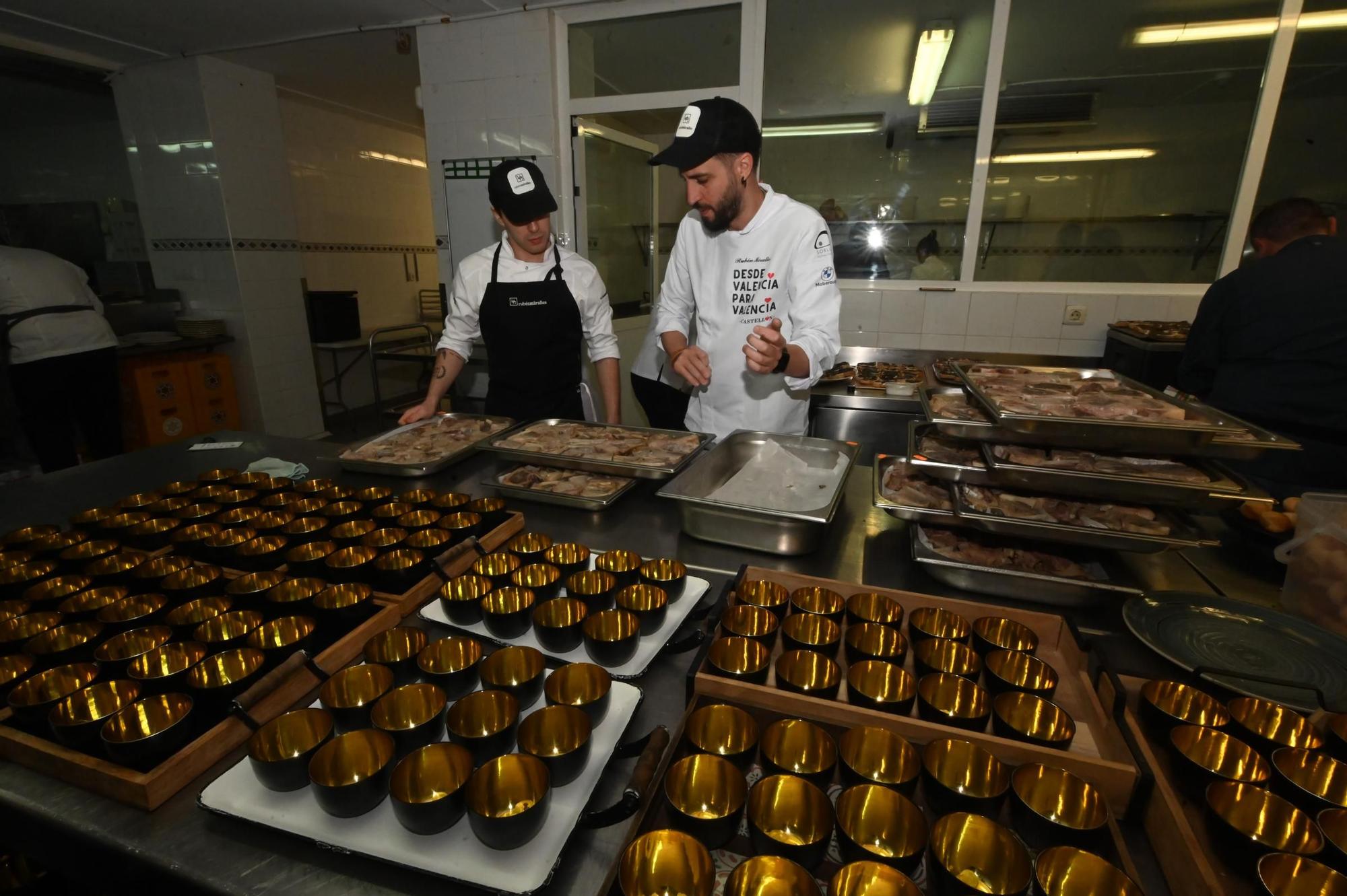Galería: Los mejores chefs de la cocina castellonense se vuelcan en una cena solidaria inolvidable