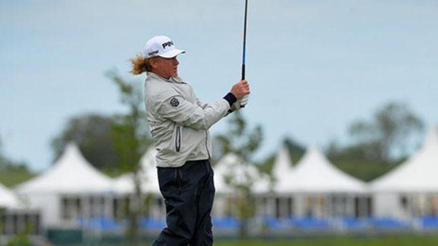 Miguel Ángel Jiménez, ayer durante su ronda de prácticas en Malmo.