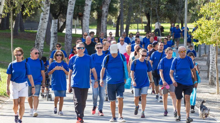 Participantes de la jornada organizada por el Servicio de Cardiología del Hospital General en el parque Lo Morant.
